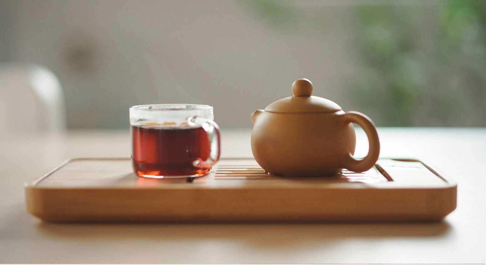 The Way of Tea: A Master’s Guide to the Japanese Tea Ceremony and the Art of the Vessel