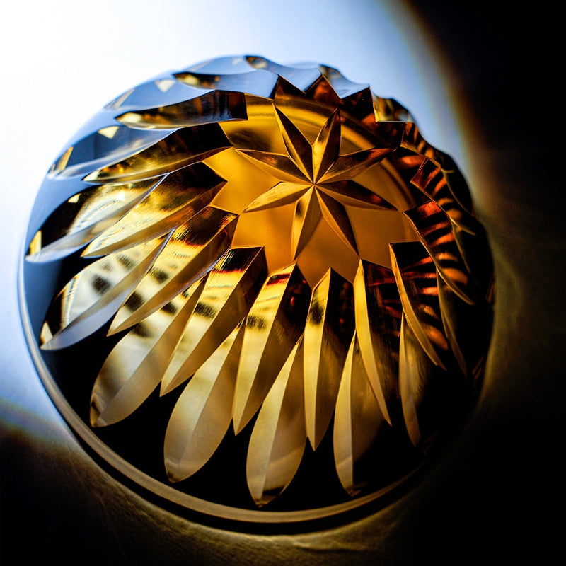 Edo Kiriko Handcrafted Lotus Glass – A Bloom of Purity and Enlightenment in Crystal