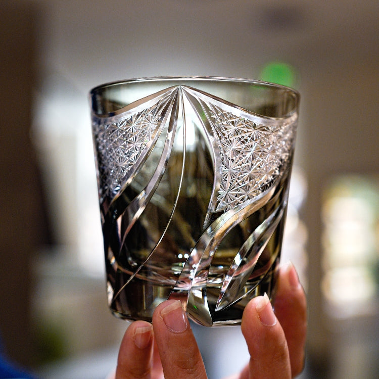 Edo Kiriko Handcrafted Inkstone Flame Whisky Glass – A Blaze of Artistry in Crystal