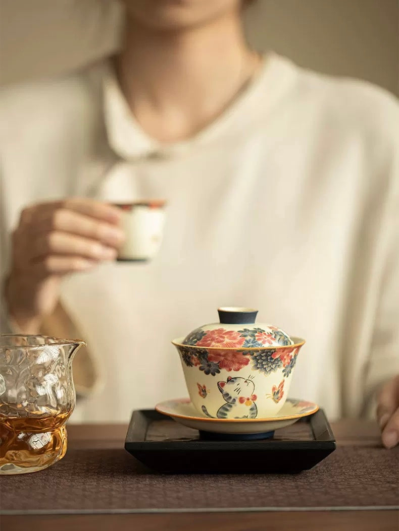 Hand-Painted "Cats in the Garden" Sancai Gaiwan