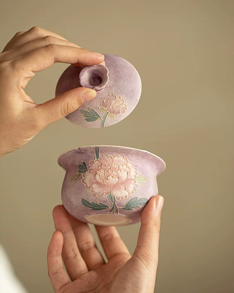 Relief-Sculpted Hand-Painted "Purple Rhyme" Peony Cloth-Bag Gaiwan