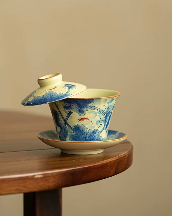 Ru Ware "Fish Playing in the Lotus Pond" Floating Sancai Gaiwan