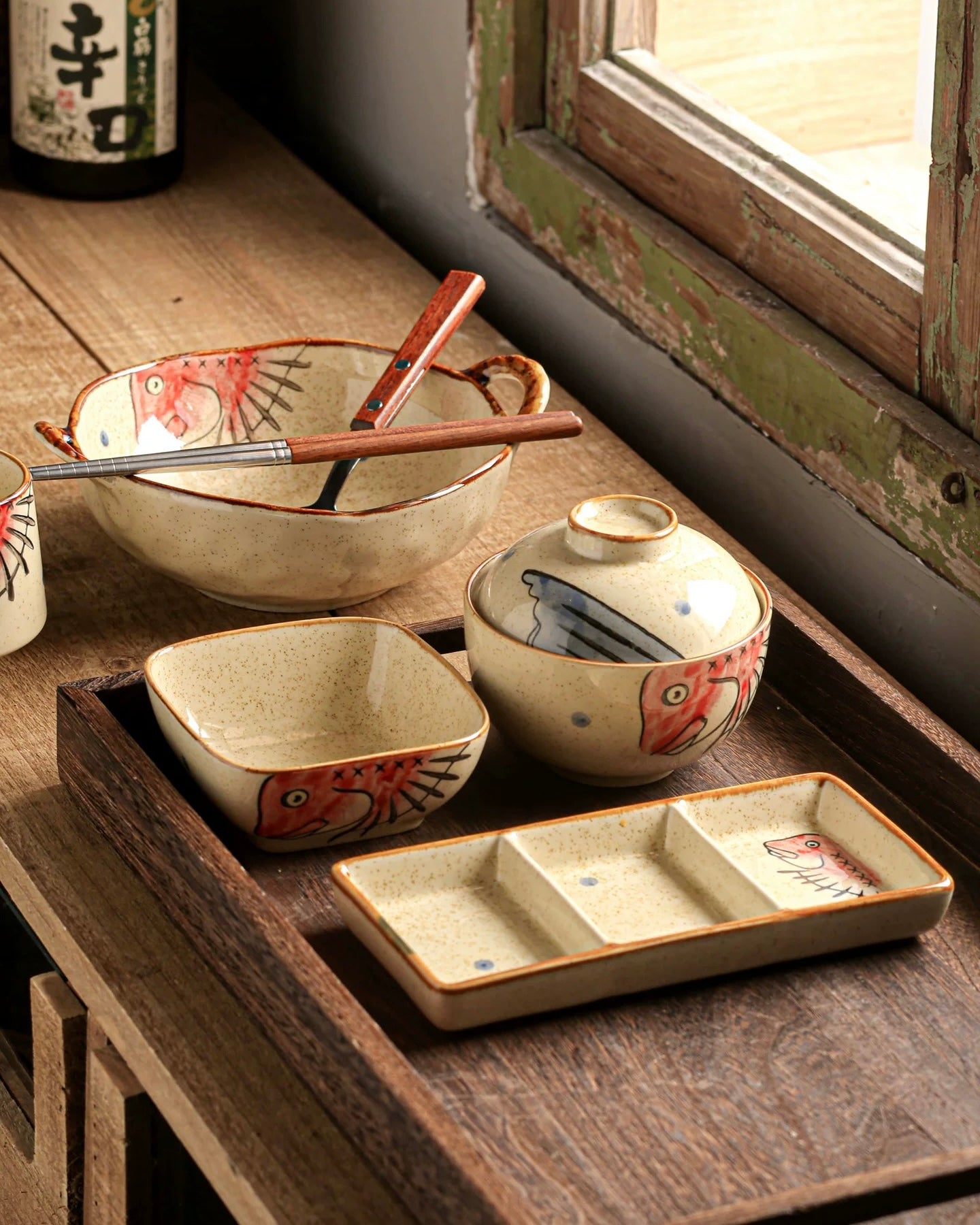 9-Piece Japanese Handmade Ramen Tableware Set: Cat and Fish Motif
