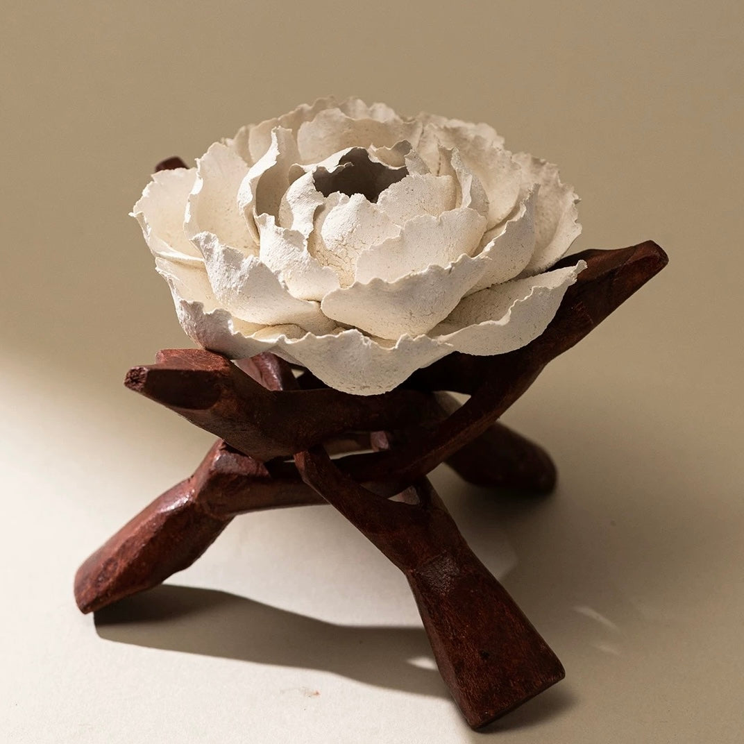 The Blooming Soul | Jingdezhen Handcrafted Porcelain Flower Incense Burner & Aroma Diffuser