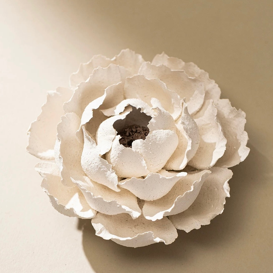 The Blooming Soul | Jingdezhen Handcrafted Porcelain Flower Incense Burner & Aroma Diffuser