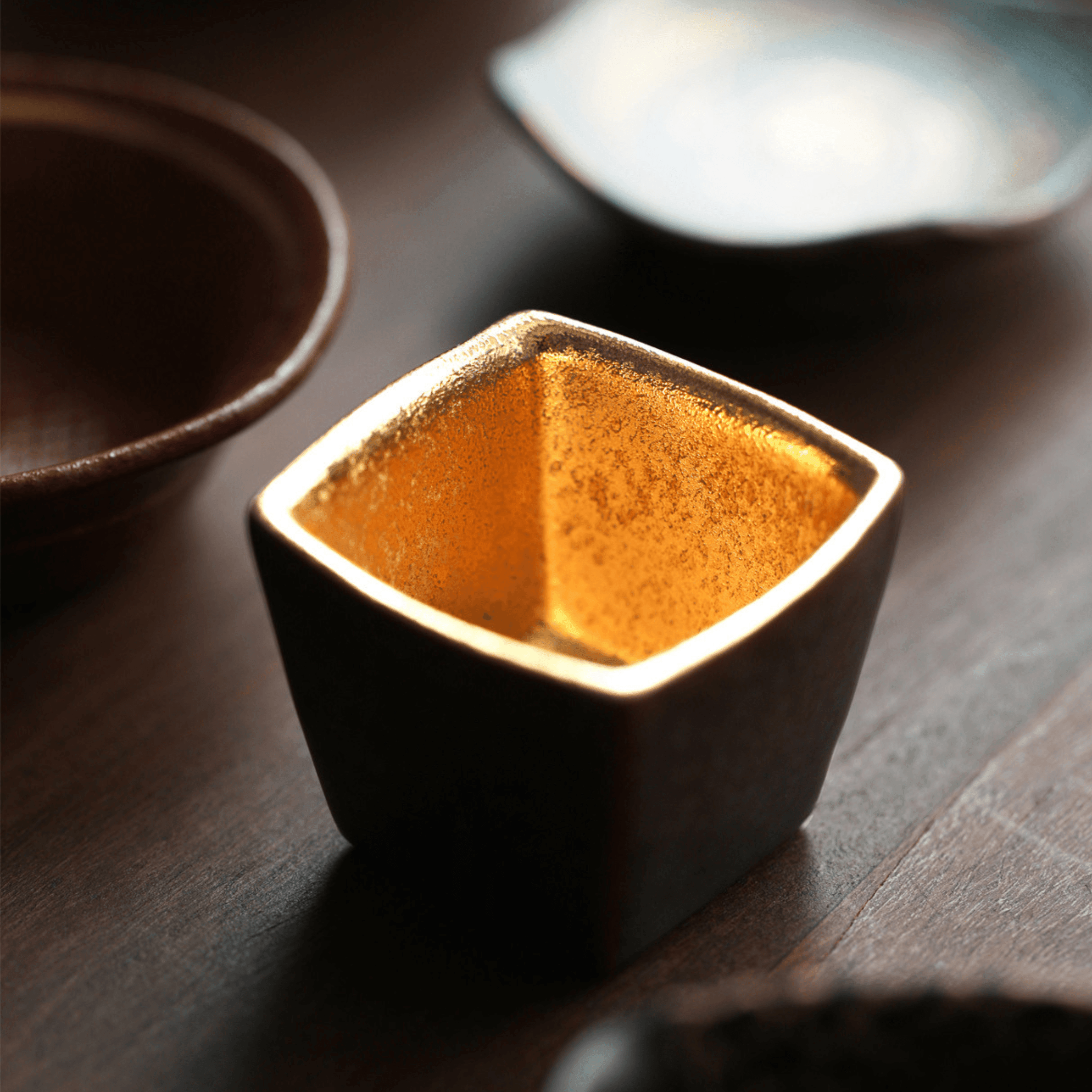 Touetsugama Japanese Golden Glazed Tea Set – A Luminous Journey Through Tradition
