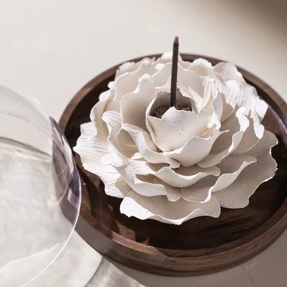 Jingdezhen Hand-Sculpted Ceramic Flower Incense Holder and Aroma Diffuser
