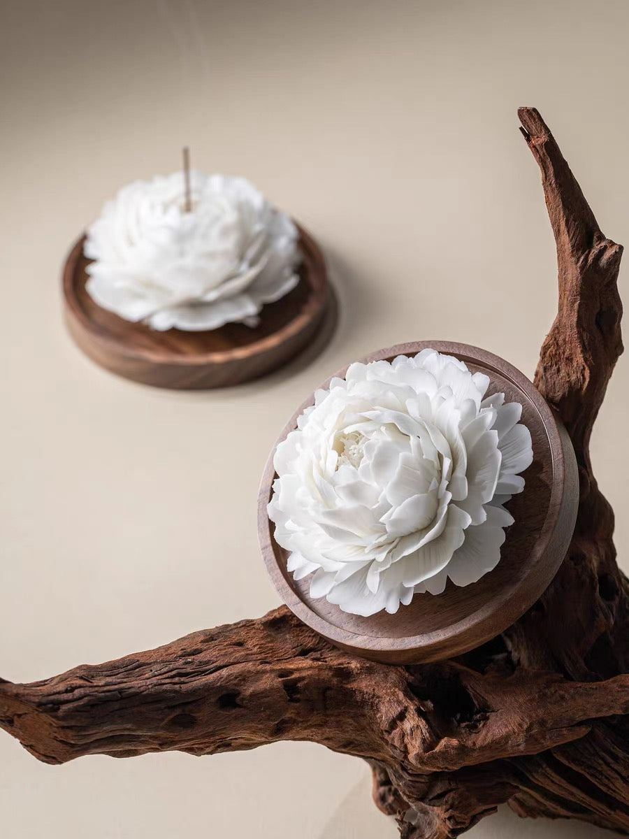 Handcrafted White Peony Ceramic Incense Holder and Aroma Diffuser