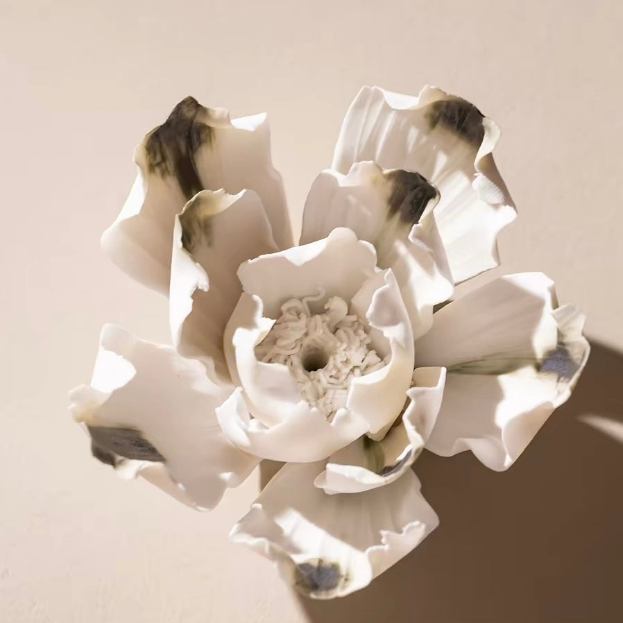 Handcrafted Jingdezhen Ceramic Flower Incense Holder – A Sculptural Expression of Zen Elegance