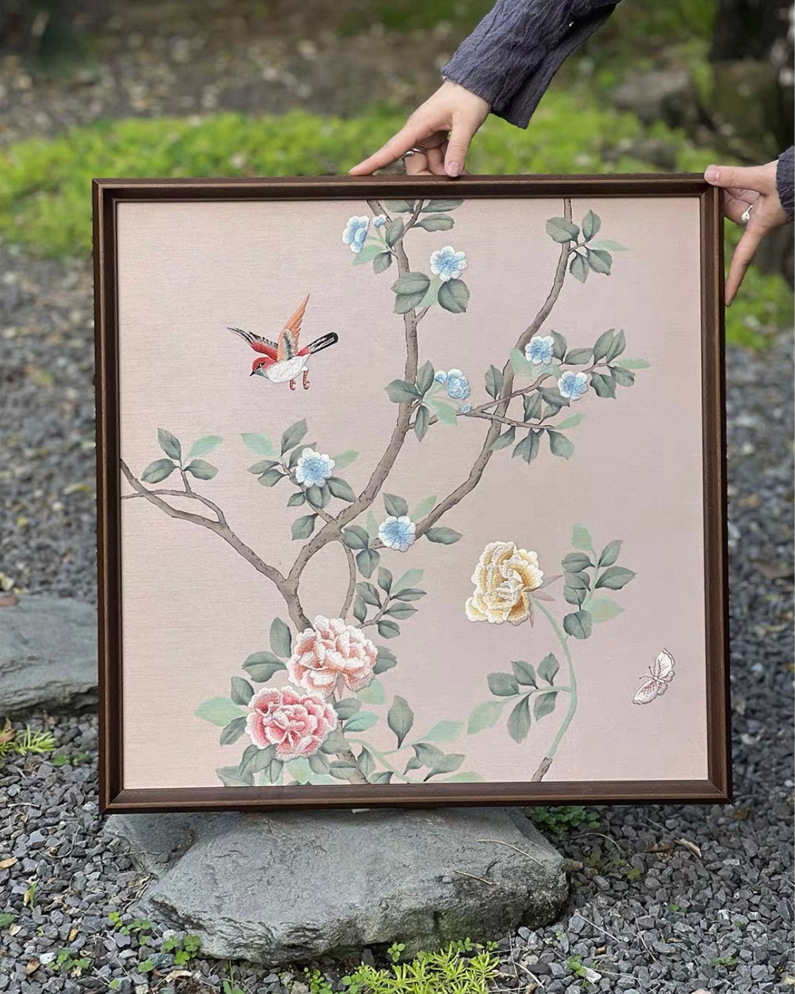 "Flowers and Birds of Prosperity" Embroidered Wall Art – A Timeless Blessing of Fortune and Elegance