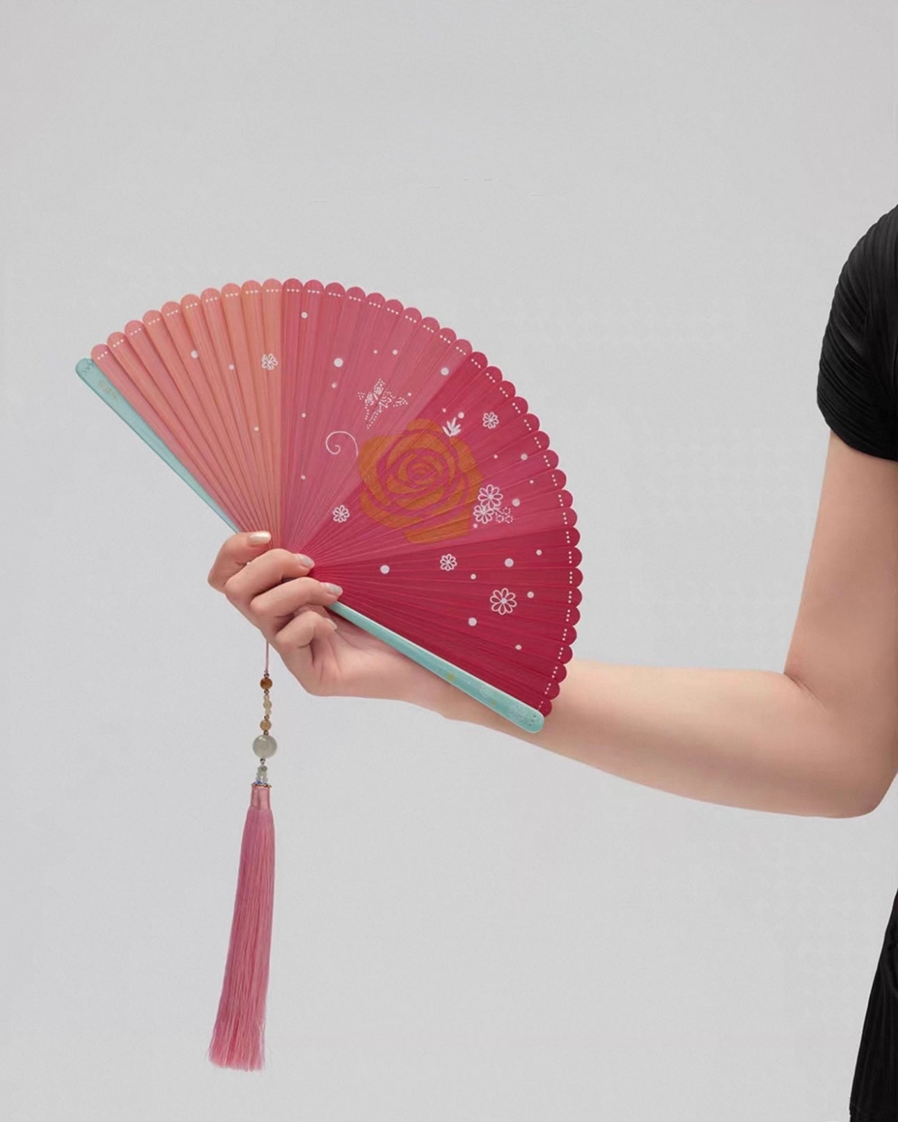 Handcrafted Rose and Snowflake Folding Fan – Lacquer-Painted Silk Fan | Personalized Gift Edition