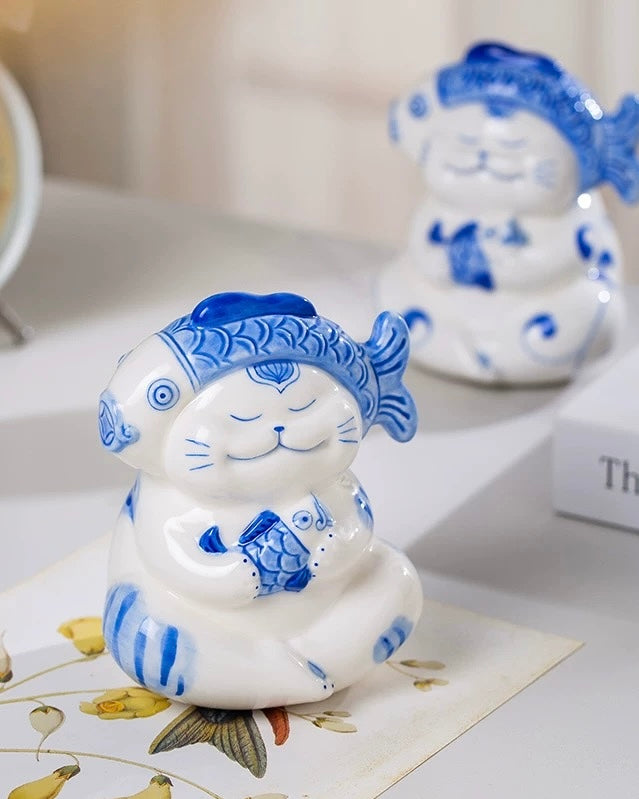 Jingdezhen Contemporary "Healing" Ceramic Cat | Cute Handcrafted Desktop Decor