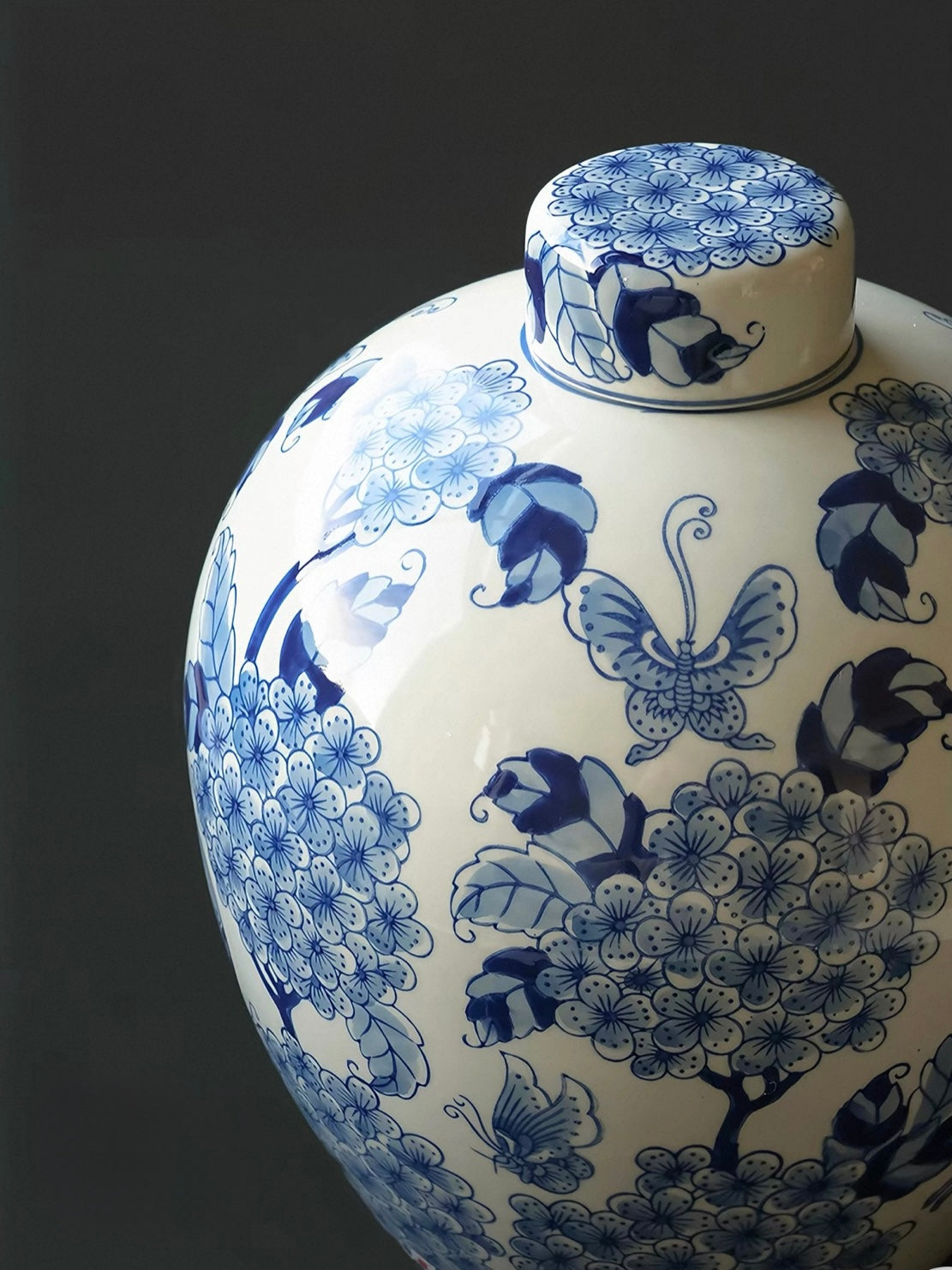 Blue and White Porcelain "Abundance" Vase – Handcrafted Butterfly and Floral Decorative Vase