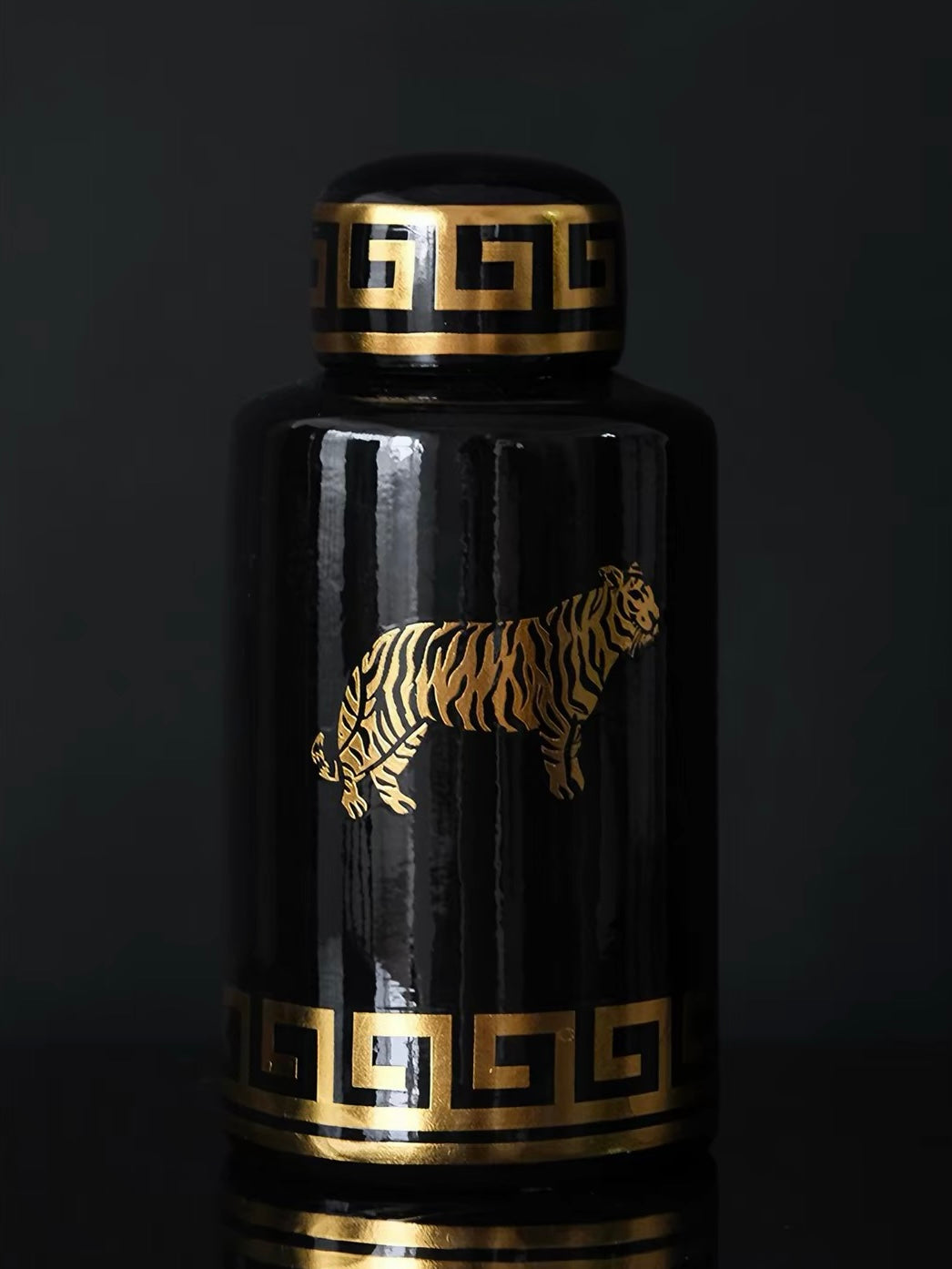 Savannah Duo Ceramic Vase Set – Leopard Gold and Panther Black Sculptural Vases