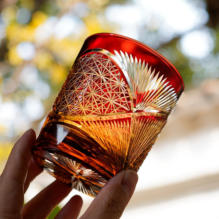 Edo Kiriko Handcrafted Crane Feather Whisky Glass – A Masterpiece of Japanese Artistry