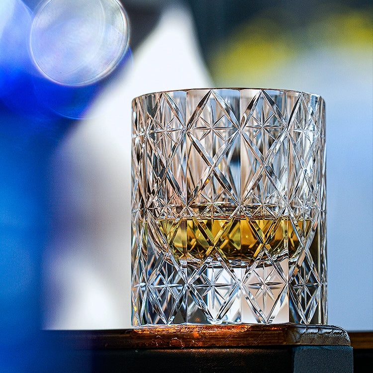Edo Kiriko Handcrafted Celestial Whisky Glass – A Cosmos Reflected in Crystal