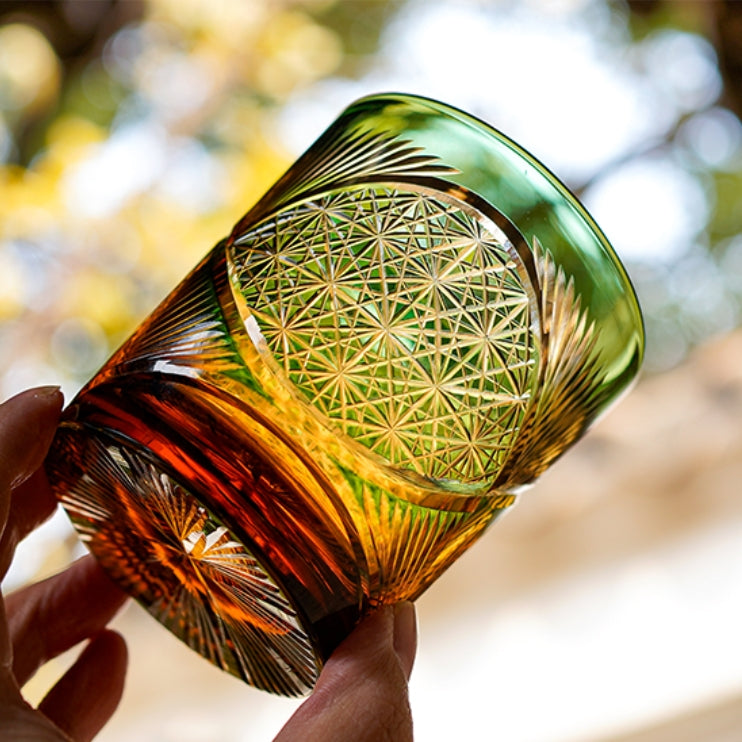 Edo Kiriko Handcrafted Crane Feather Whisky Glass – A Masterpiece of Japanese Artistry