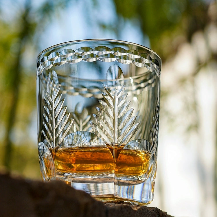 Edo Kiriko Handcrafted Feather Motif Whisky Glass – A Graceful Expression of Light and Freedom
