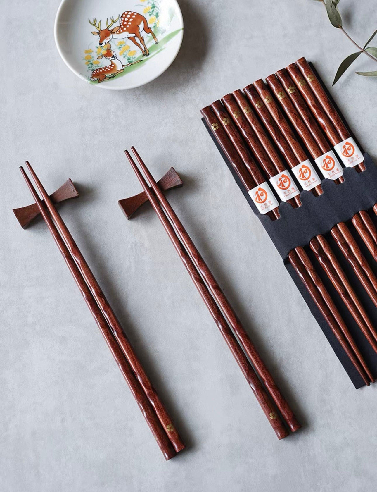 Japanese-Style Wooden Chopsticks with Gold Flower Design