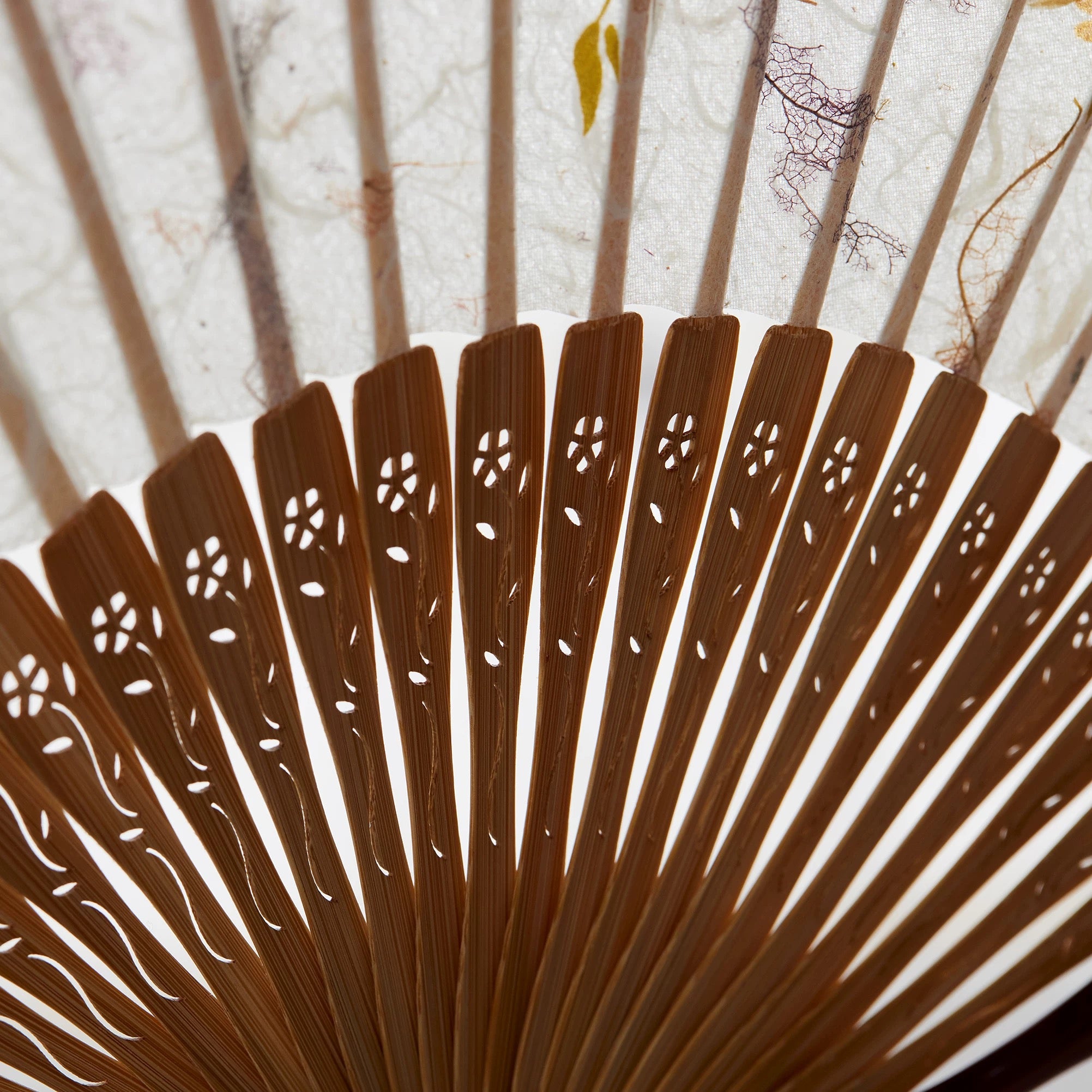 Handcrafted High-End Silk & Vein Leaf Folding Fan