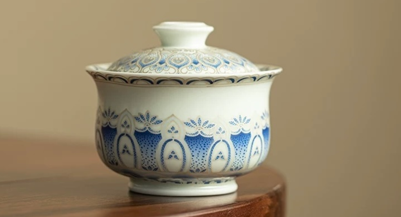 The Alchemy of Clay: How to Identify Authentic Jingdezhen Porcelain in a Mass-Produced World