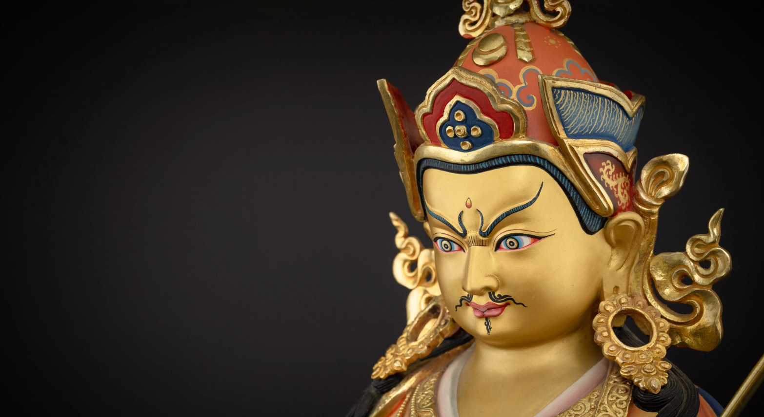 The Path to Mindfulness: A Comprehensive Guide to Tibetan Buddhism and the Sacred Art of the Mala