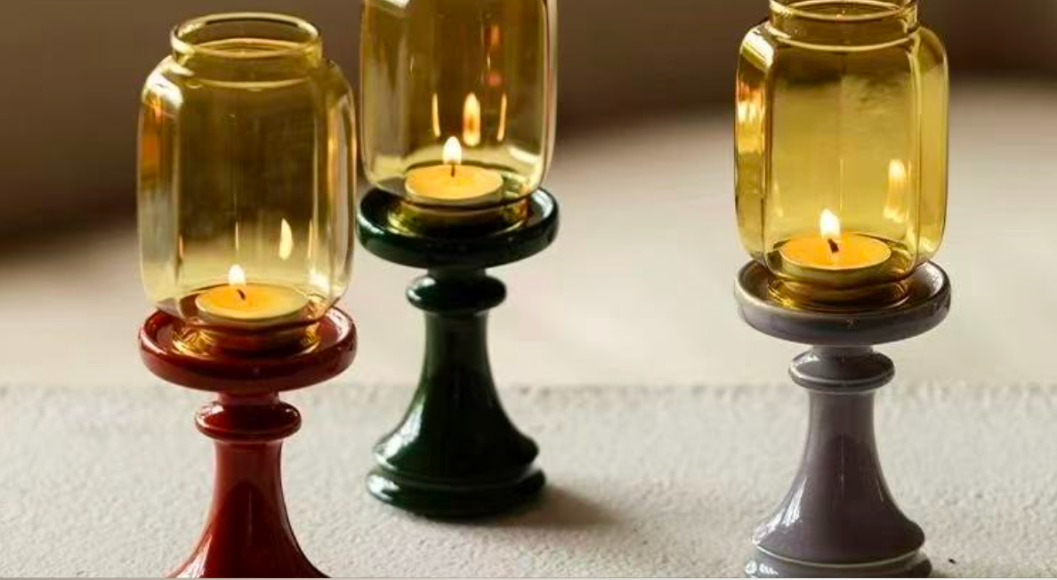 The Luminous Ritual: Why Candlelight is the Essential Companion to Fine Tea