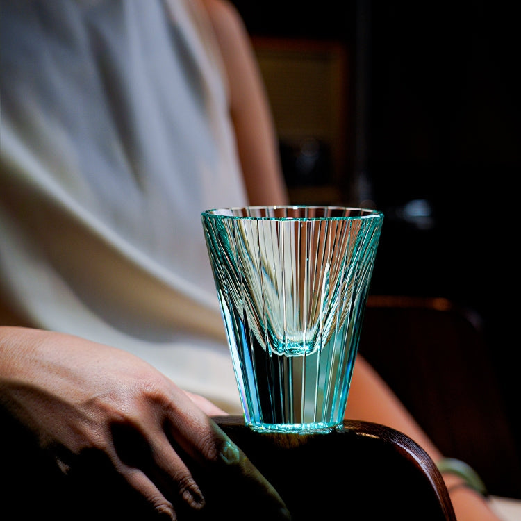 Edo Kiriko Handcrafted Starlit Guqin Whisky Glass – A Symphony of Light and Heritage