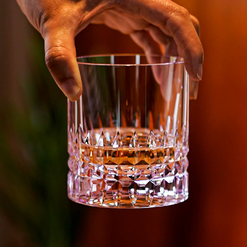 Edo Kiriko Crystal Royale Whisky Glass with Wooden Box – A Regal Expression of Japanese Craftsmanship