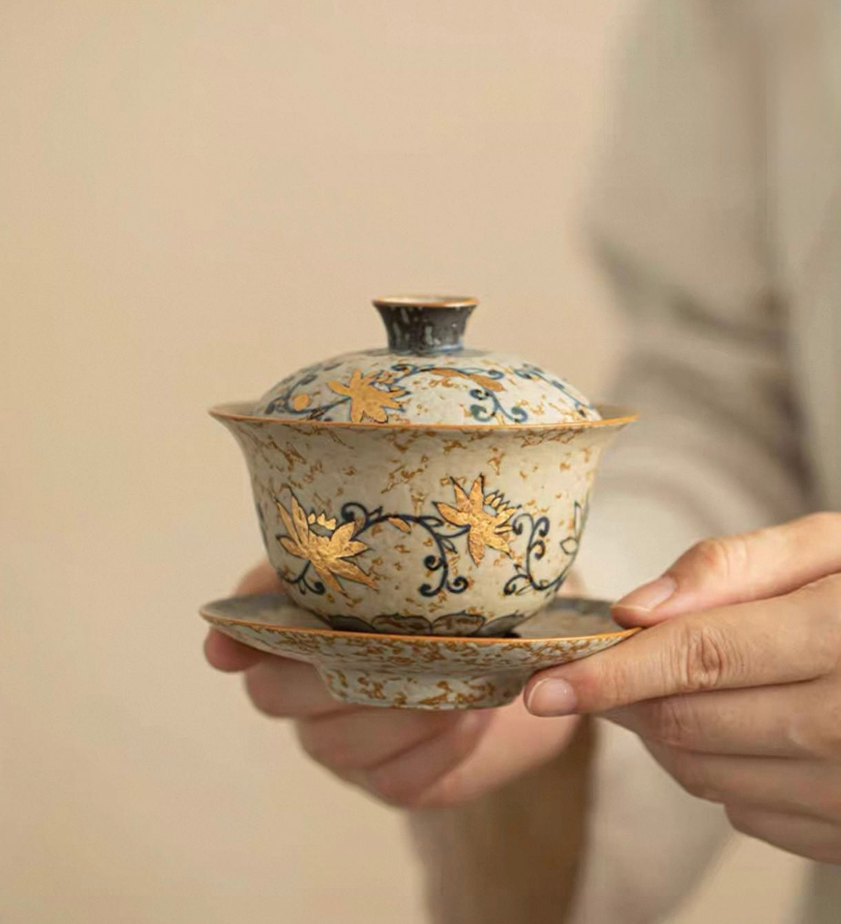 Hand-Painted Blue & White "Intertwining Lotus" Flint-Red Sancai Gaiwan