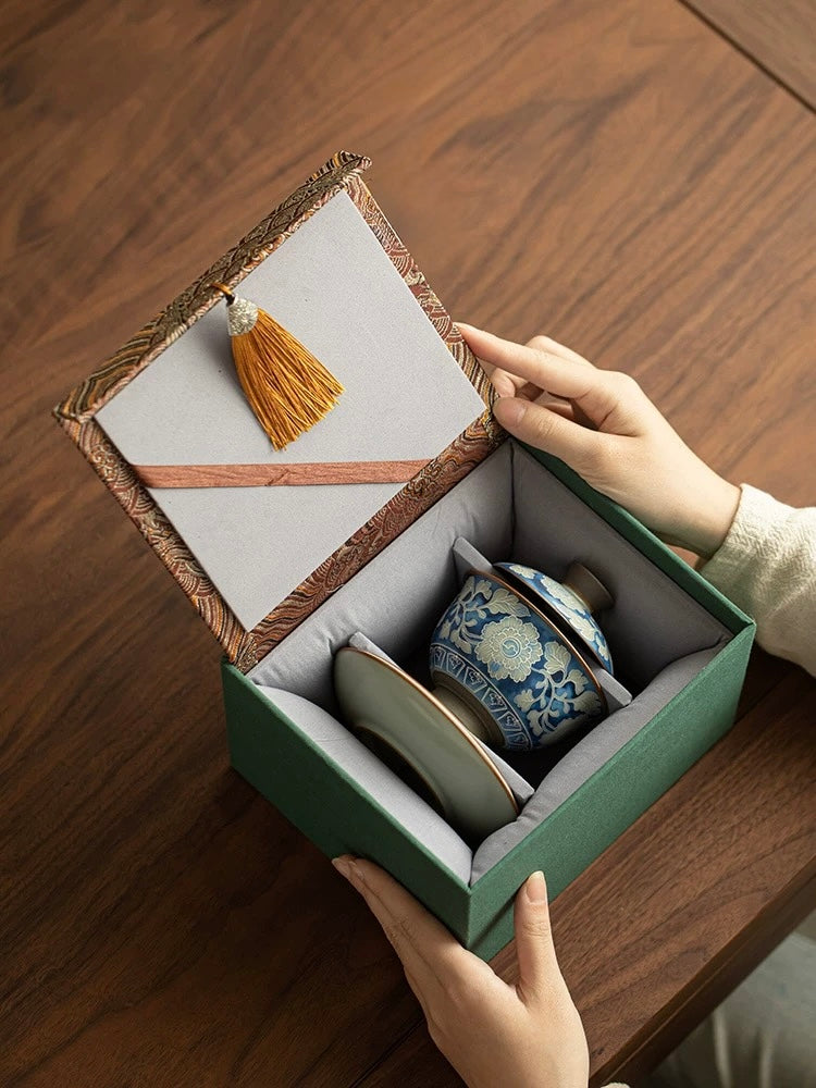 Ru Ware & Yuan Blue-White "Yuanbao" Floating Sancai Gaiwan (Gift Box Set)