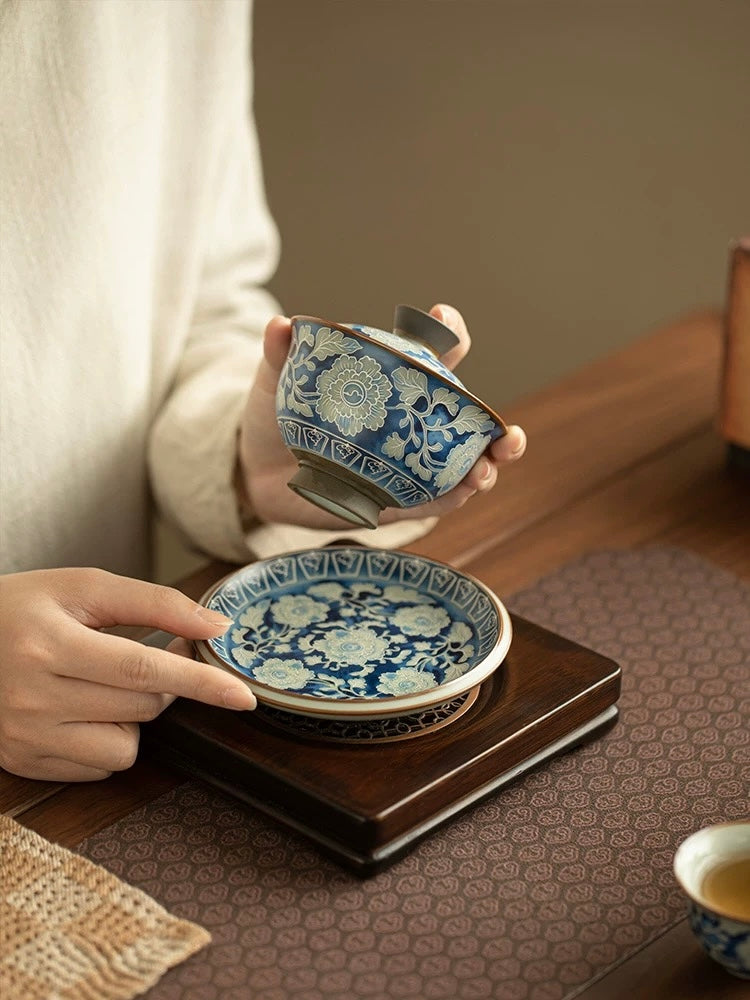 Ru Ware & Yuan Blue-White "Yuanbao" Floating Sancai Gaiwan (Gift Box Set)