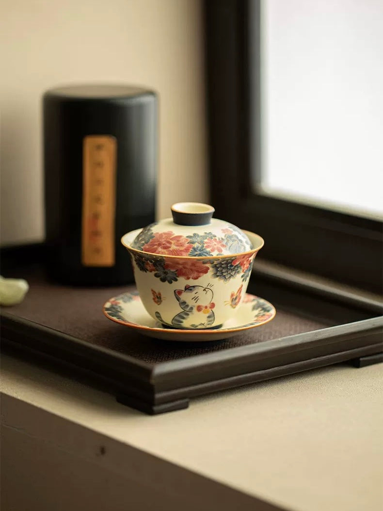 Hand-Painted "Cats in the Garden" Sancai Gaiwan