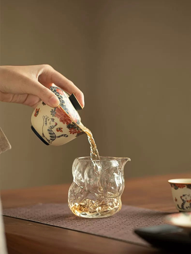 Hand-Painted "Cats in the Garden" Sancai Gaiwan - Thumbnail 4