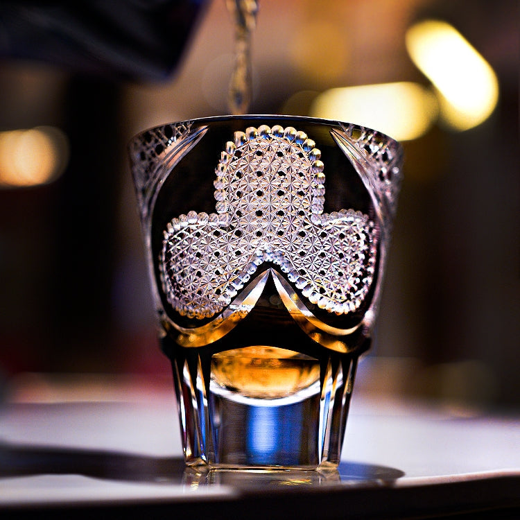 Edo Kiriko Handcrafted Club Crest Whisky Glass – A Mark of Distinction in Crystal