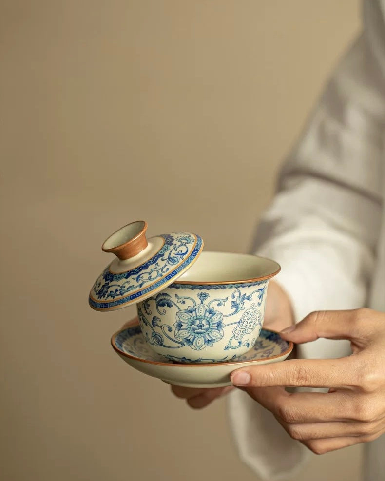 Imitation Song "Yellow Ru" Ware Intertwining Lotus Floating Gaiwan