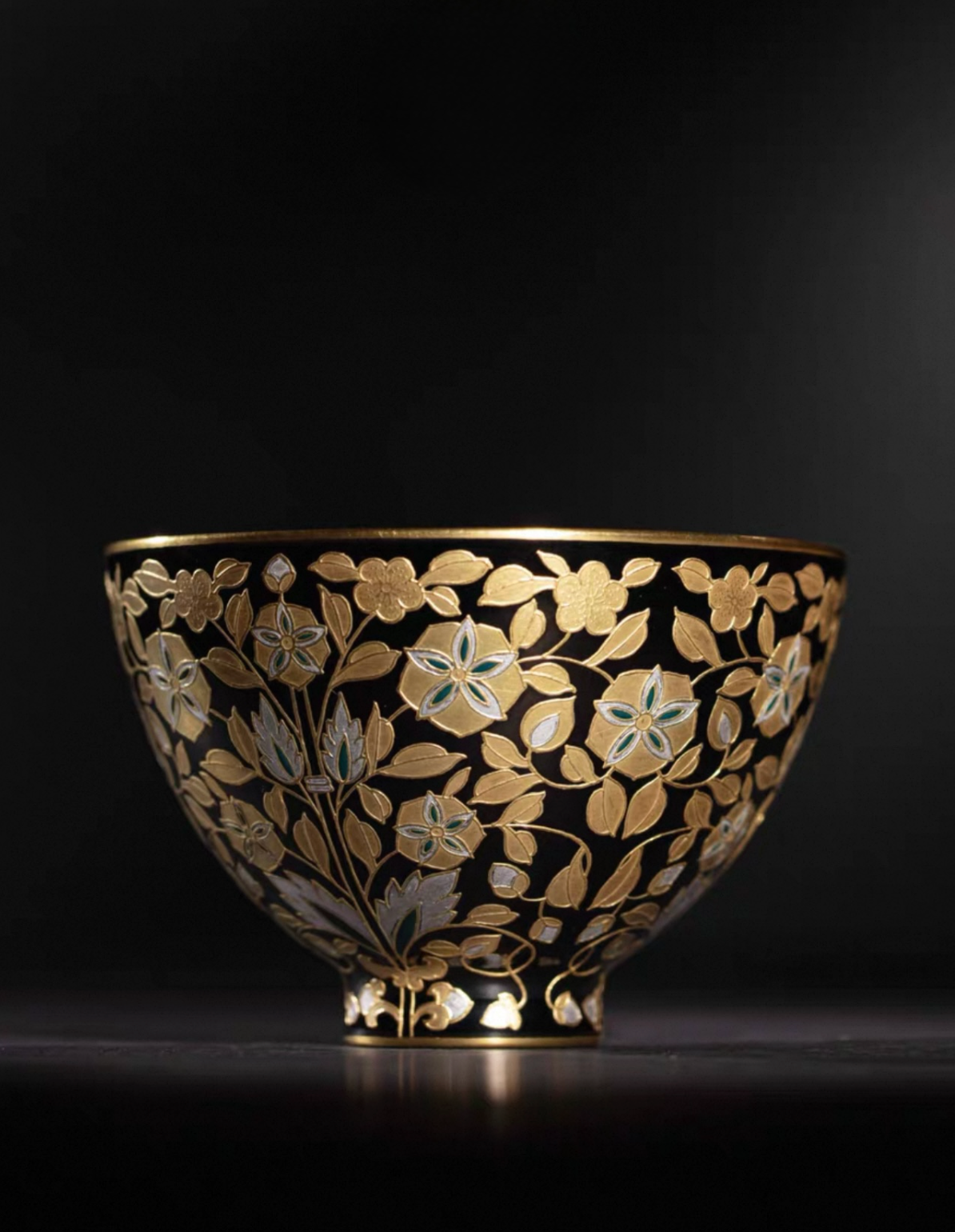 [Heirloom Collections] Imperial Grandeur: "Flourishing Branches" Porcelain Teacup – Masterfully Adorned with Falangcai Enamel, Gold, and Silver from Jingdezhen