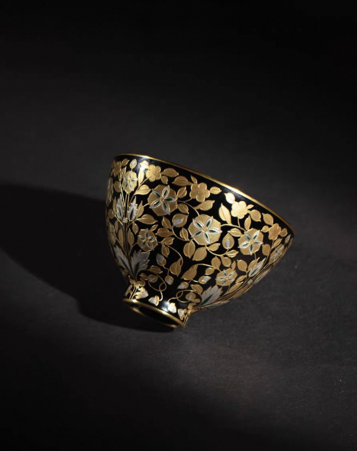 [Heirloom Collections] Imperial Grandeur: "Flourishing Branches" Porcelain Teacup – Masterfully Adorned with Falangcai Enamel, Gold, and Silver from Jingdezhen