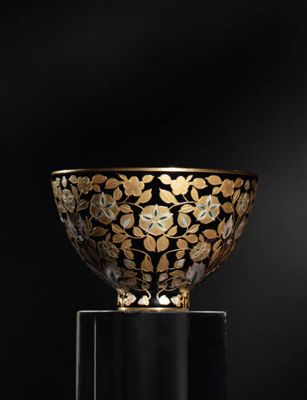 [Heirloom Collections] Imperial Grandeur: "Flourishing Branches" Porcelain Teacup – Masterfully Adorned with Falangcai Enamel, Gold, and Silver from Jingdezhen