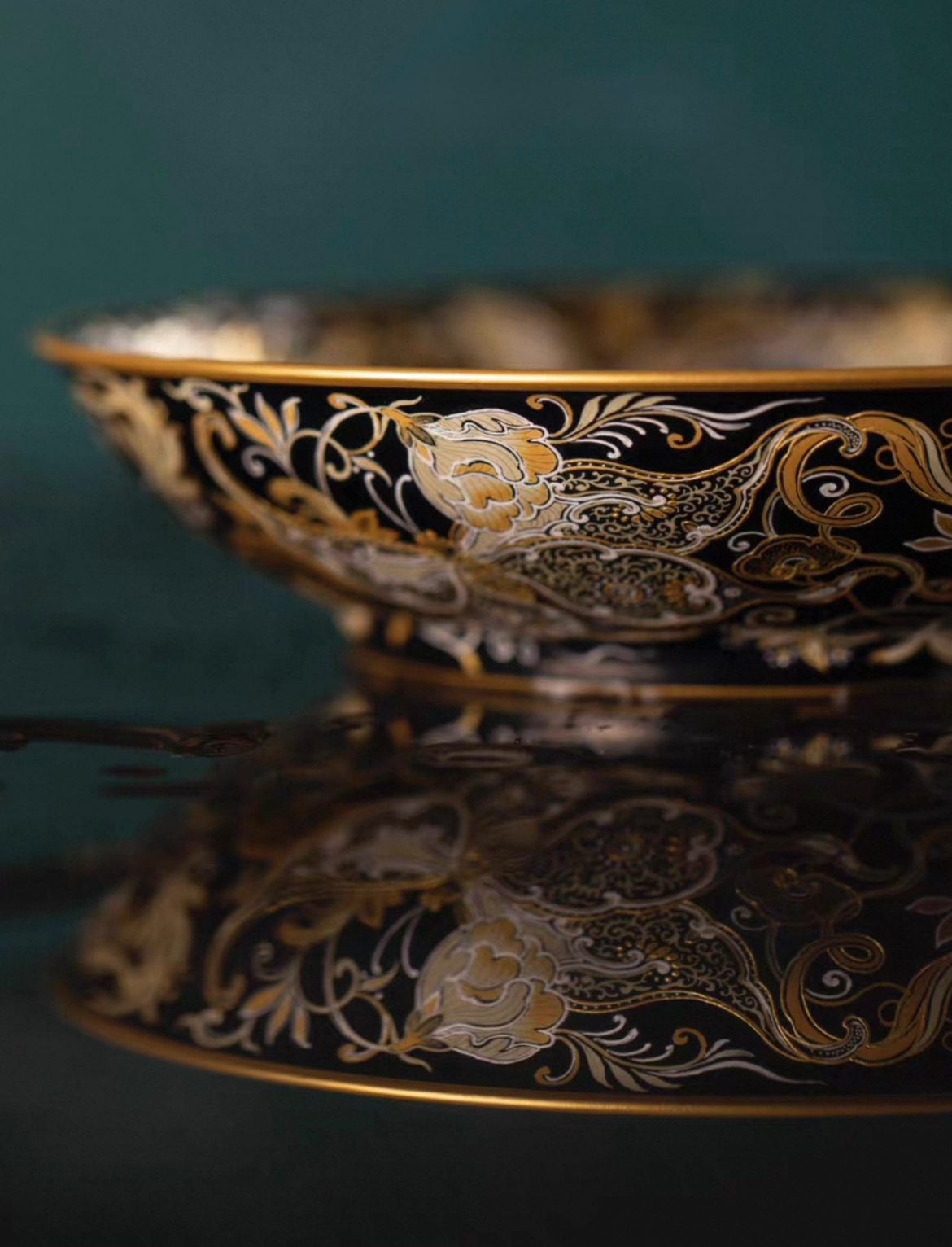 [Heirloom Collections] Imperial Artistry: "Dancing Phoenix & Flying Dragon" Teapot Stand – Tang Dynasty Inspired Falangcai with Gold & Silver from Jingdezhen