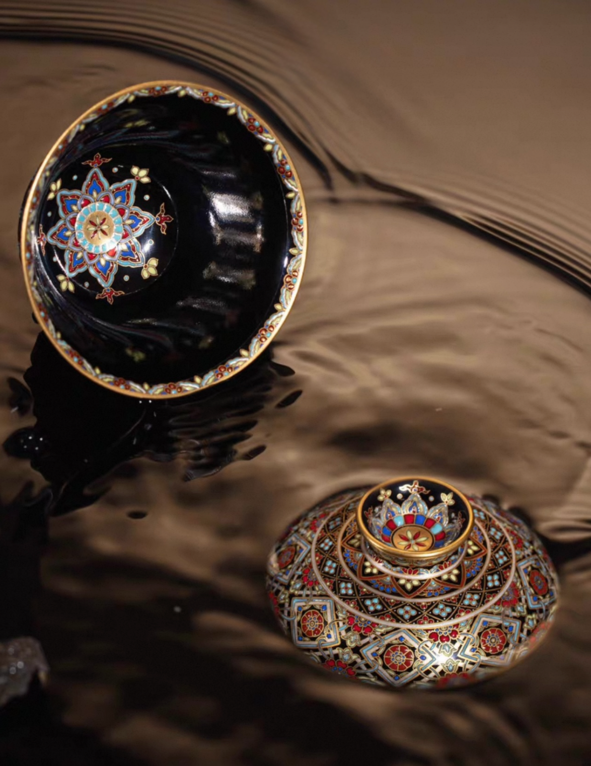 [Heirloom Collections] Imperial Grandeur: "Lustrous Grace of Dunhuang" Gaiwan & Master Cup Set – Handcrafted with Gold, Silver, and Falangcai Enamel from Jingdezhen