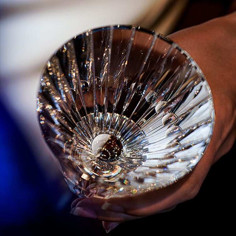 Edo Kiriko Handcrafted Starlit Guqin Whisky Glass – A Symphony of Light and Heritage