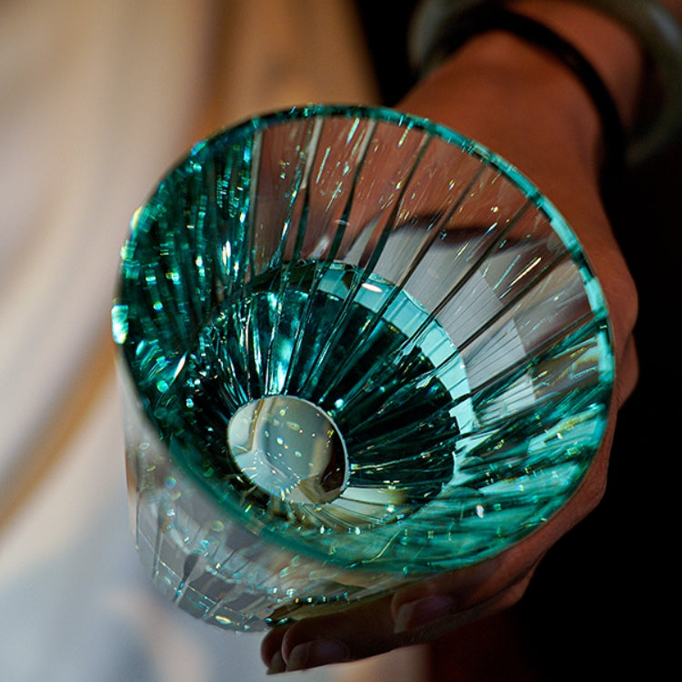 Edo Kiriko Handcrafted Starlit Guqin Whisky Glass – A Symphony of Light and Heritage
