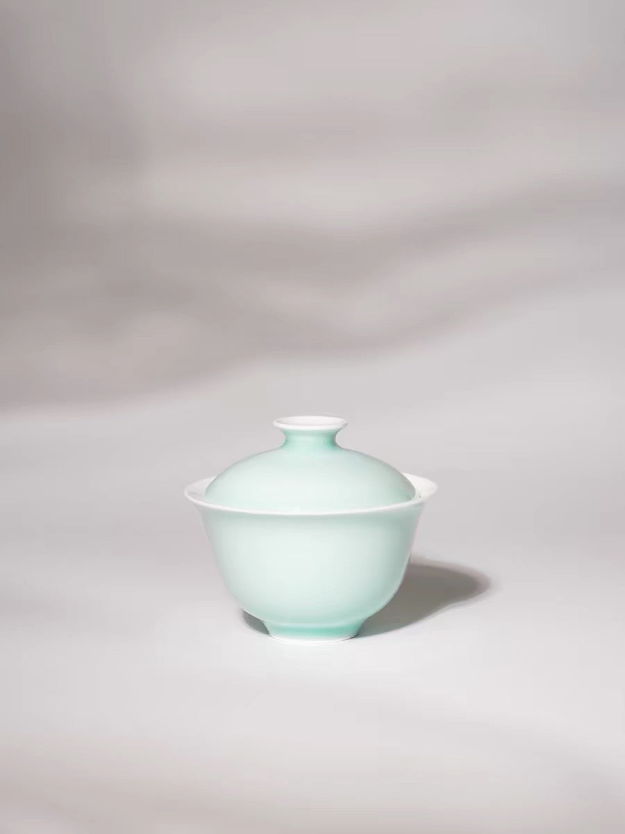 Celadon Mist Artisan Gaiwan