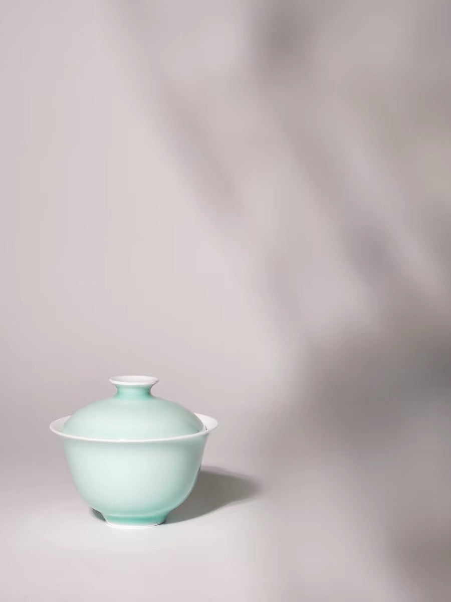 Celadon Mist Artisan Gaiwan