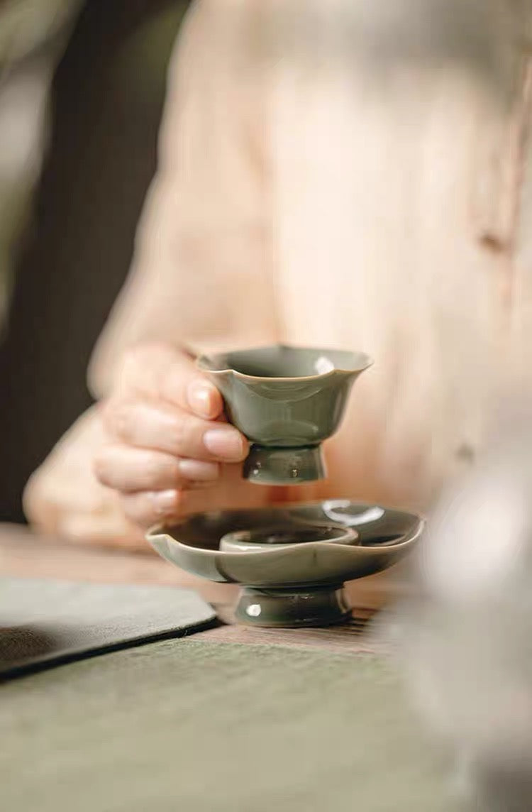 Yue Kiln Celadon Secret-Color Lotus Tea Cup Set