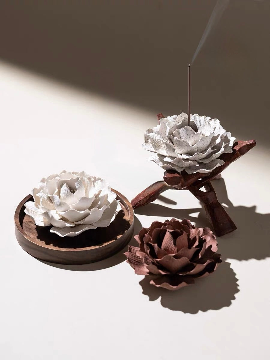 Jingdezhen Hand-Sculpted Ceramic Flower Incense Holder and Aroma Diffuser