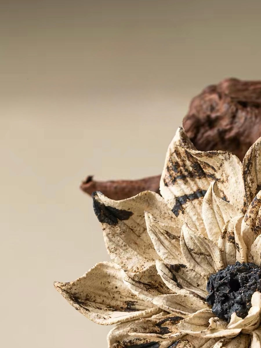 Handcrafted Lotus Fortune Incense Holder – A Symbol of Prosperity and Serenity