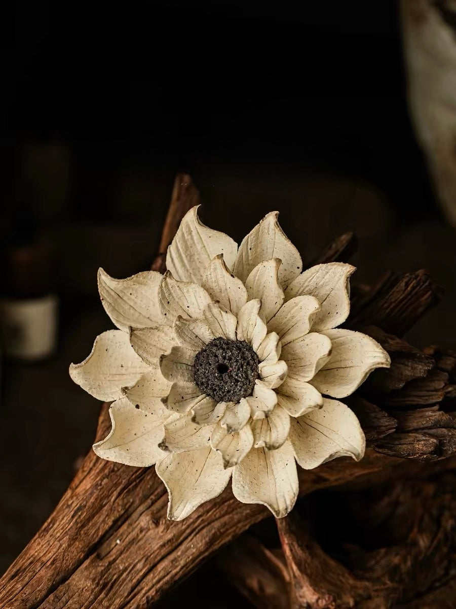 Handcrafted Lotus Fortune Incense Holder – A Symbol of Prosperity and Serenity