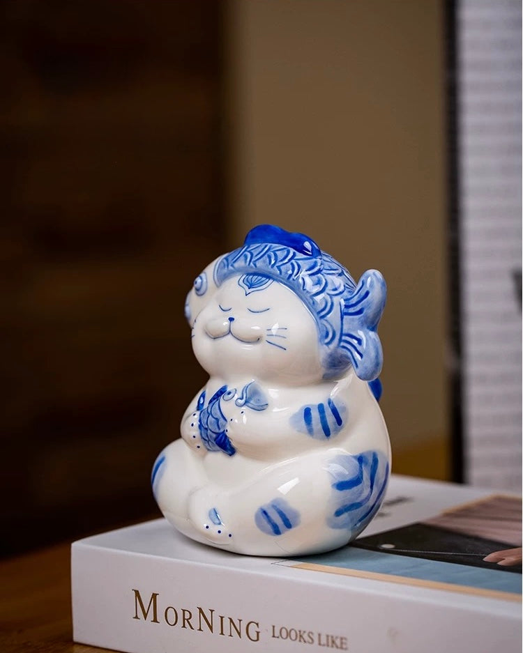 Jingdezhen Contemporary "Healing" Ceramic Cat | Cute Handcrafted Desktop Decor